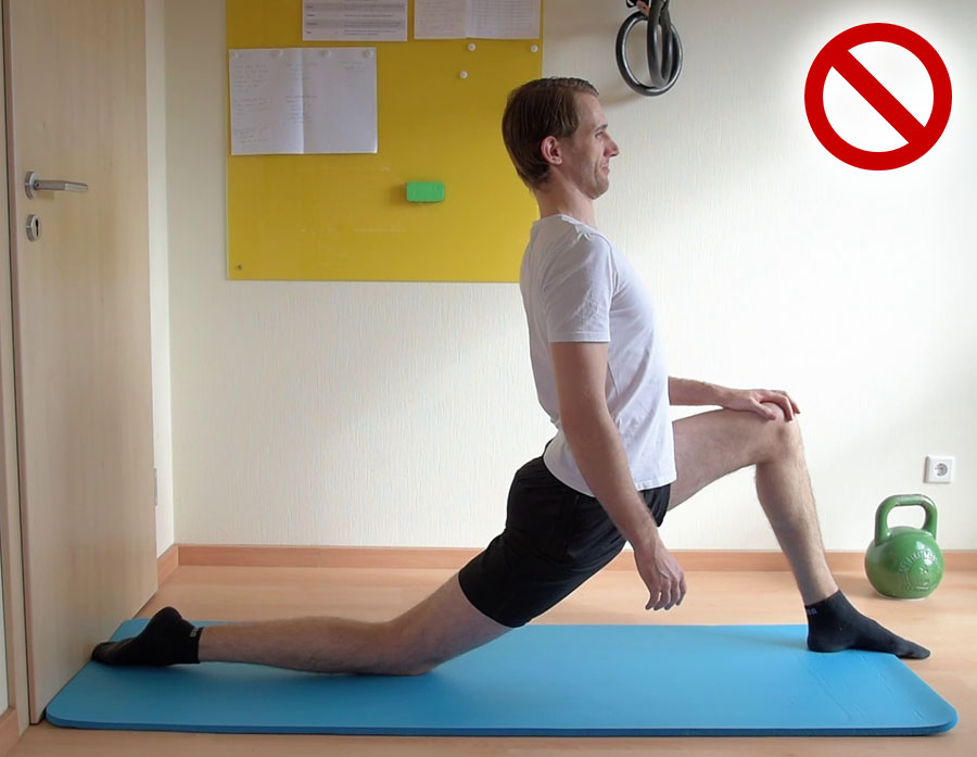 hip flexor stretch with lumbar hyperextension